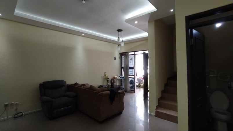 dijual rumah antapani bandung kota