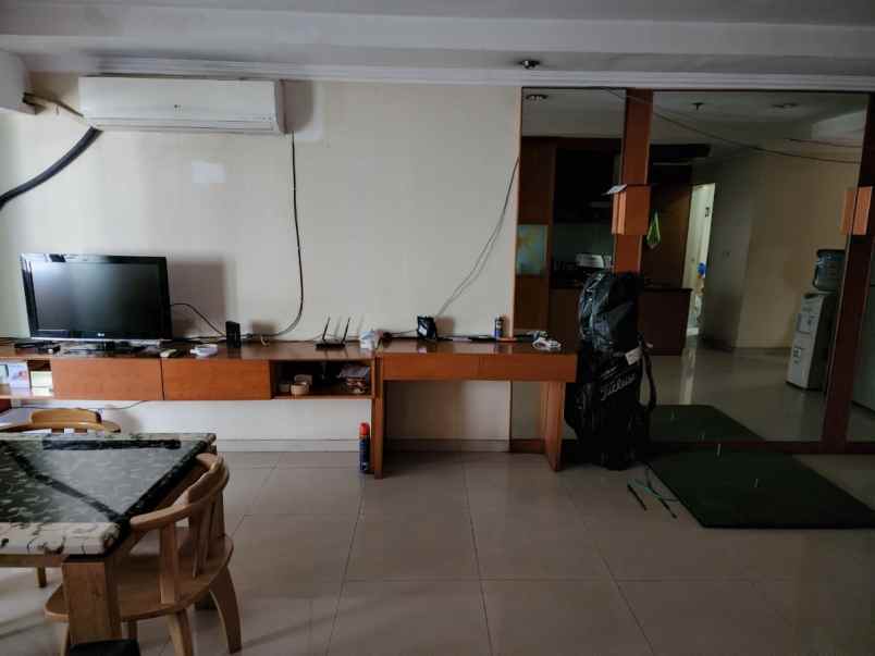 dijual rumah apt gading resort