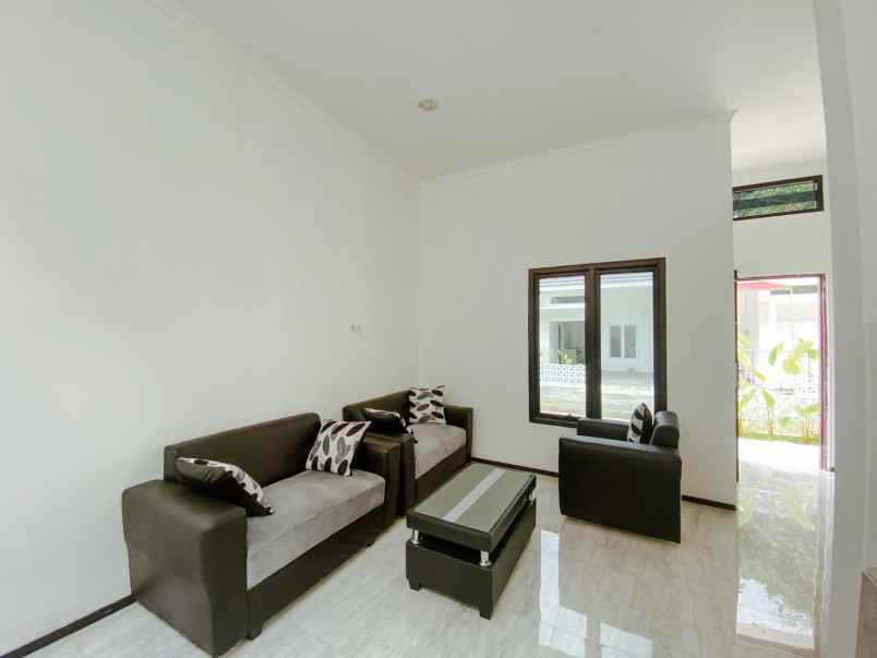 dijual rumah argomulyo kec sedayu