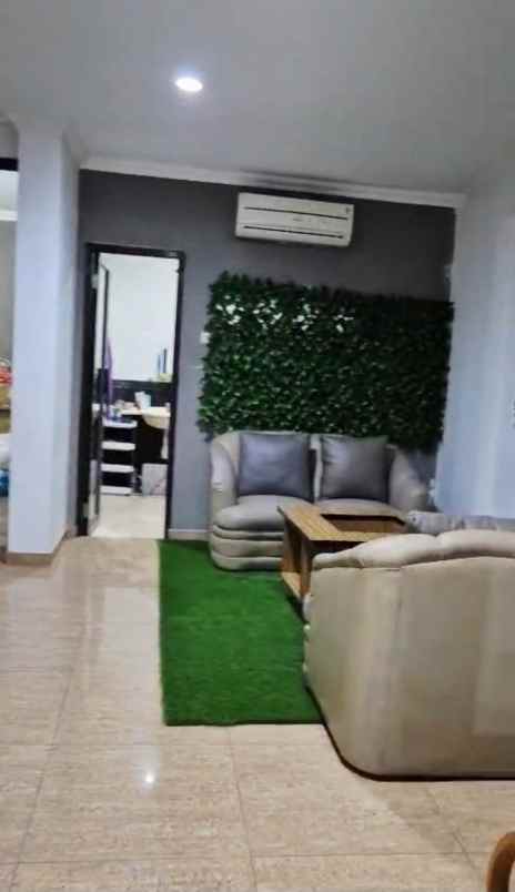 dijual rumah babatan pratama