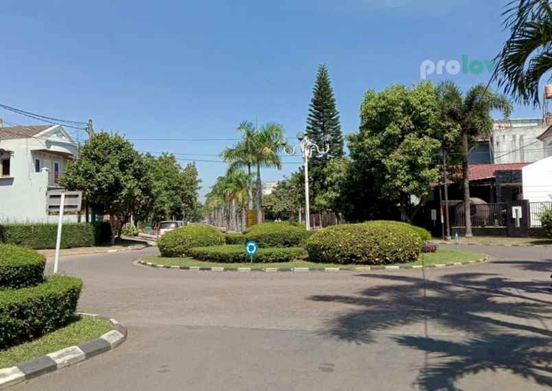 dijual rumah bagus 600 m dari gor arcamanik bandung