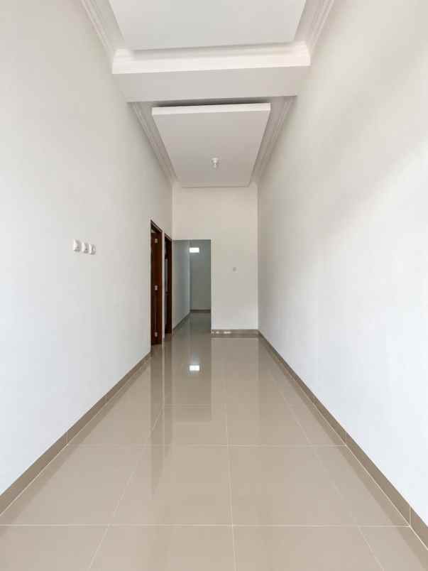 dijual rumah bambu apus