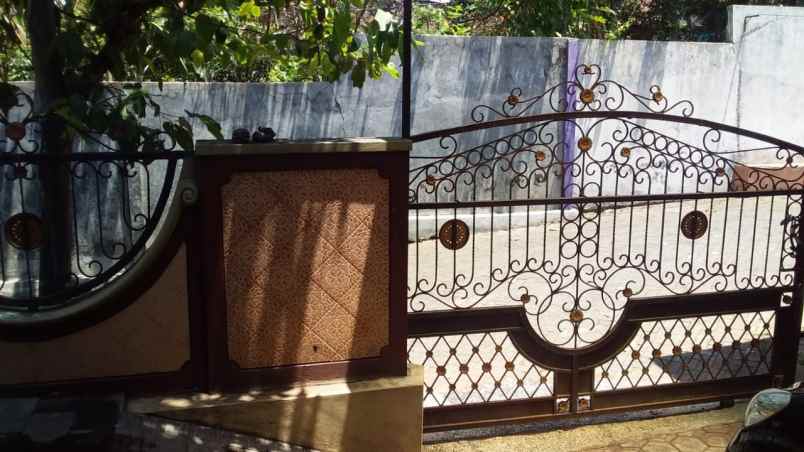 dijual rumah banyumanik