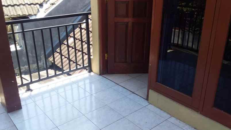 dijual rumah banyumanik