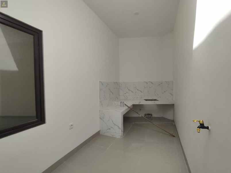 dijual rumah baru babakan setu