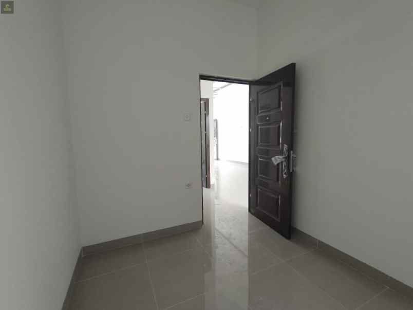 dijual rumah baru babakan setu