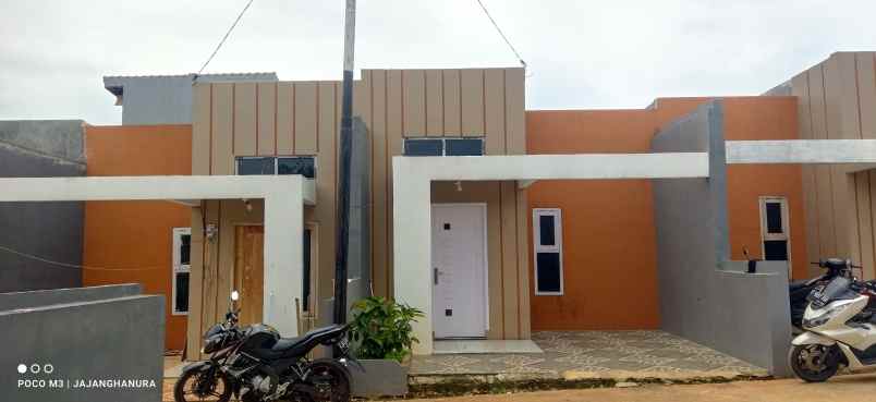 dijual rumah baru free bn shm dan pajak pajak