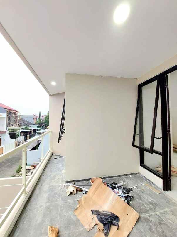 dijual rumah baru modern minimalis di kota malang