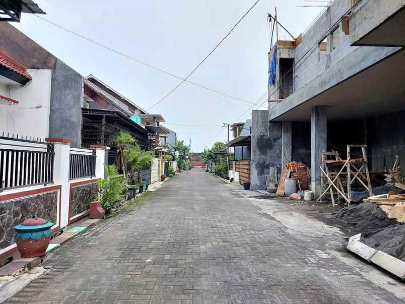 dijual rumah baru modern minimalis di kota malang