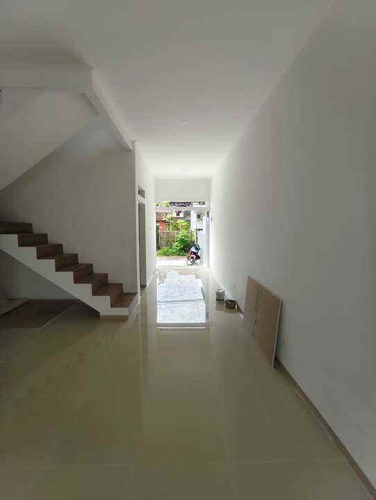 dijual rumah baru on progress di cisaranten kulon