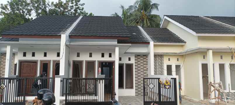 dijual rumah baru siap huni