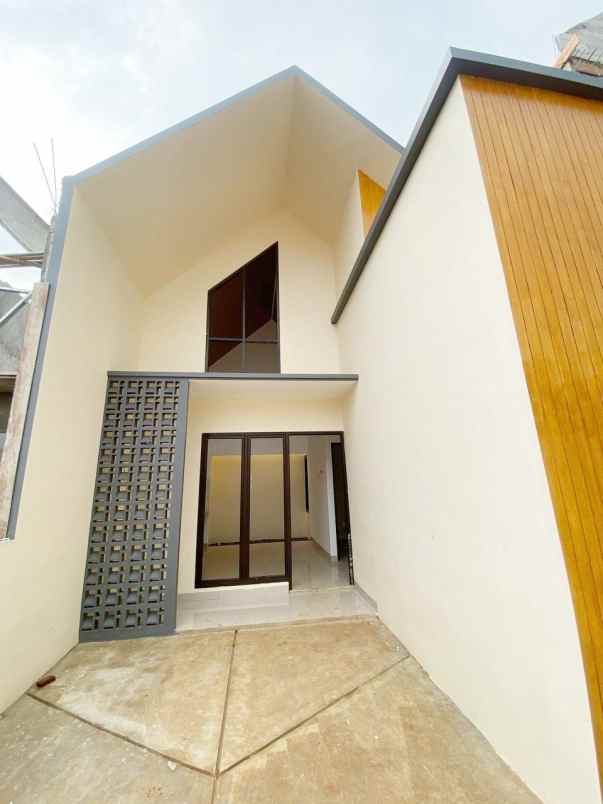 dijual rumah bedahan