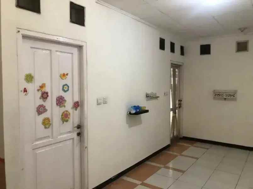 dijual rumah bintara