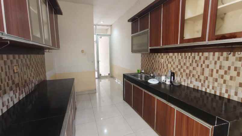 dijual rumah boulevard citra gran jatikarya