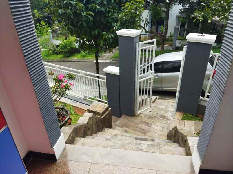 dijual rumah bukit golf riverside