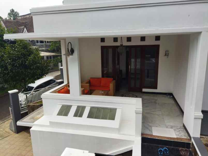 dijual rumah bukit golf riverside