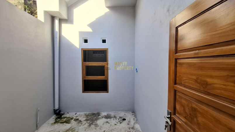 dijual rumah cantik desain modern di kalasan