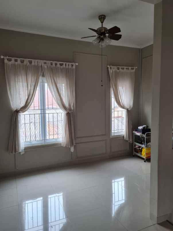 dijual rumah cantik siap huni d leaf permata bintaro