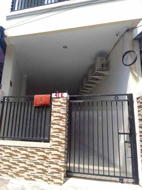 dijual rumah cempaka baru kemayoran