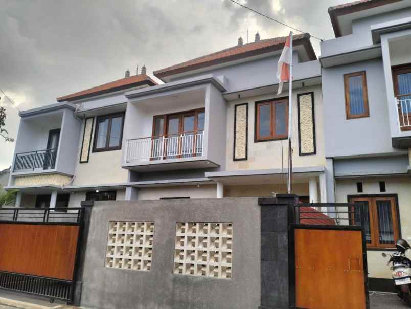 dijual rumah cepat di jalan raya cica gg dewi sri