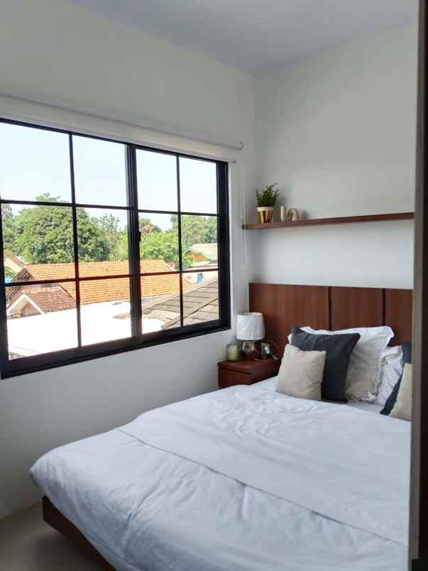 dijual rumah ciampaeun