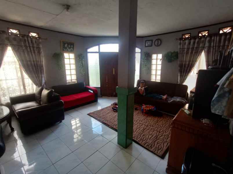 dijual rumah cibabat