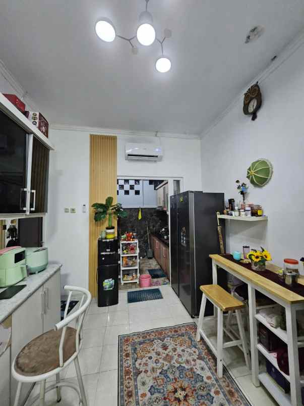 dijual rumah cibubur country rumah siap huni dan rapi