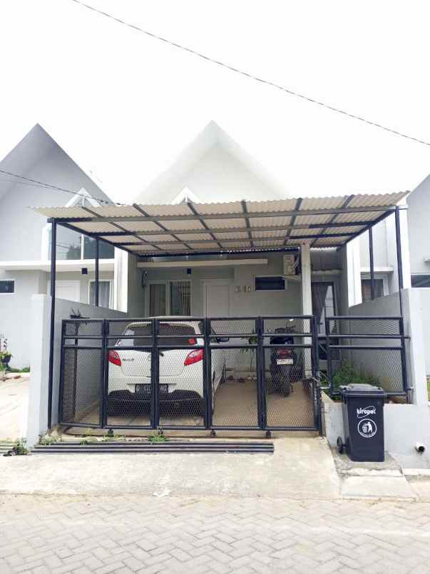 dijual rumah cikepuh