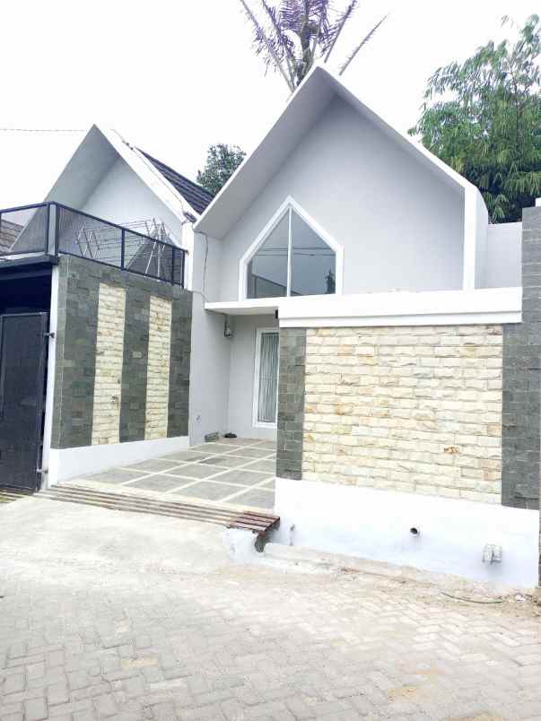 dijual rumah cikepuh