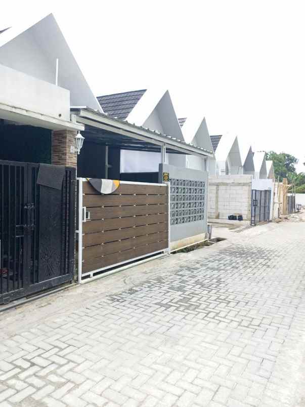 dijual rumah cikepuh