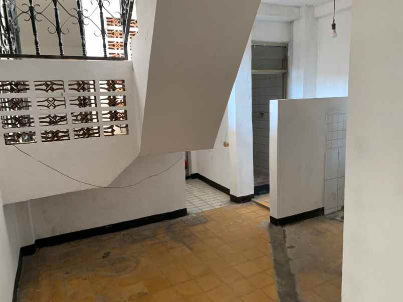 dijual rumah cilamaya jakarta pusat