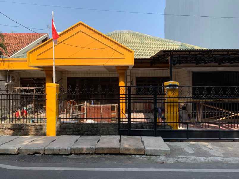 dijual rumah cilamaya jakarta pusat