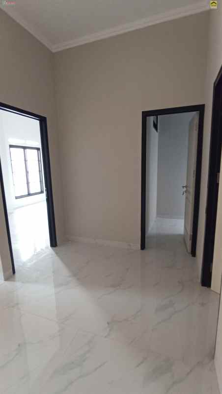 dijual rumah cinere depok jawa barat