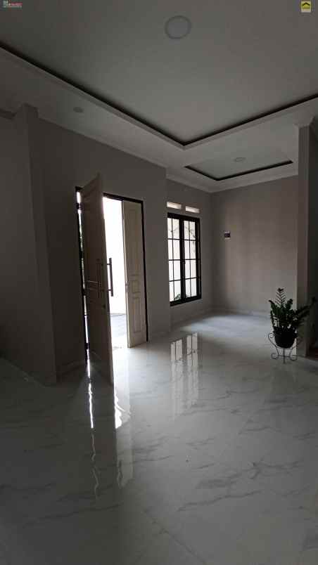 dijual rumah cinere depok jawa barat