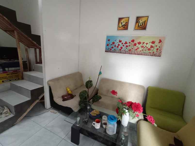 dijual rumah cipageran