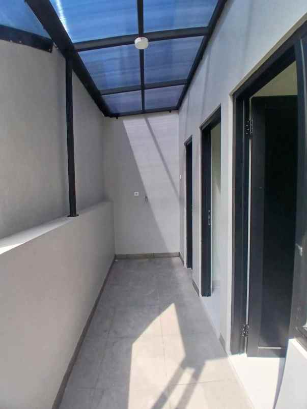 dijual rumah cipedak
