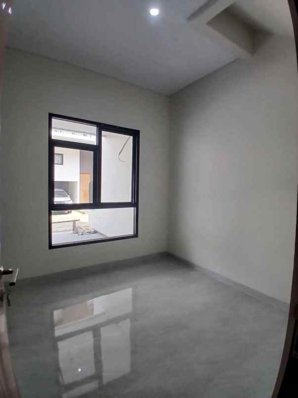dijual rumah cipedak