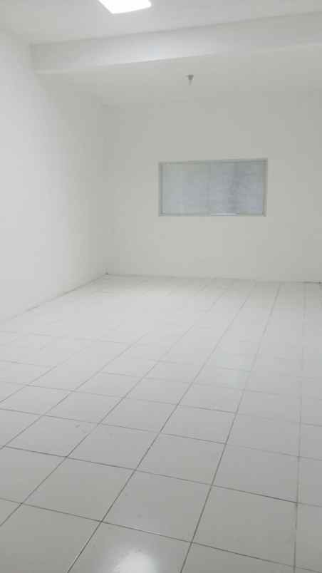 dijual rumah citra amanda garden