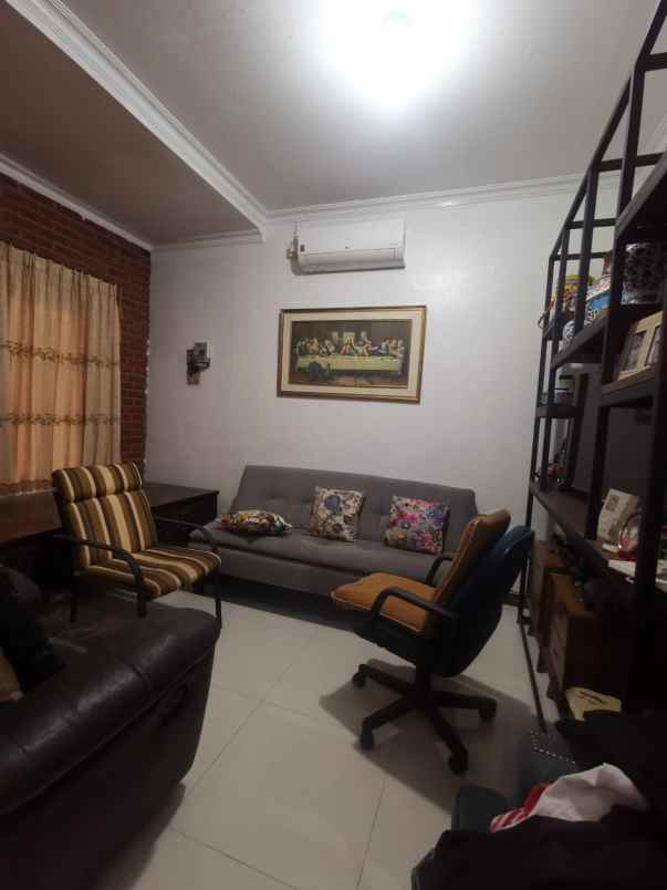 dijual rumah citra grand cibubur