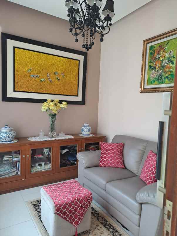 dijual rumah citragran cibubur