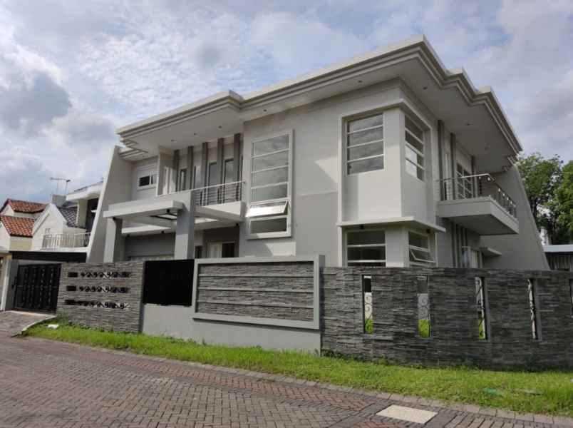 dijual rumah citraland puri widya kencana