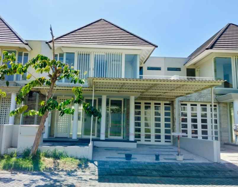 dijual rumah citraland surabaya