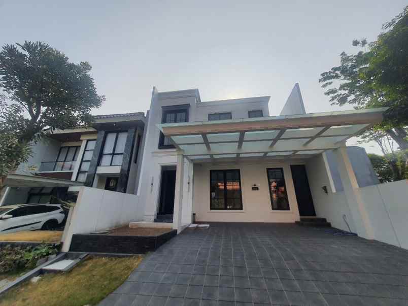 dijual rumah citraland surabaya