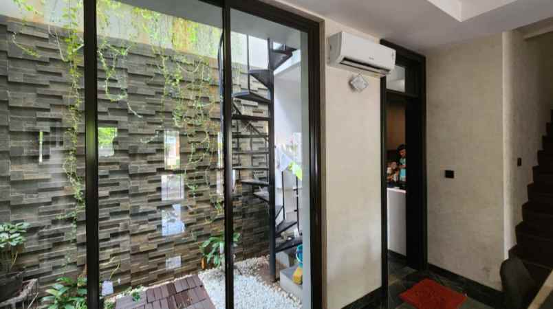 dijual rumah cluster burgundy