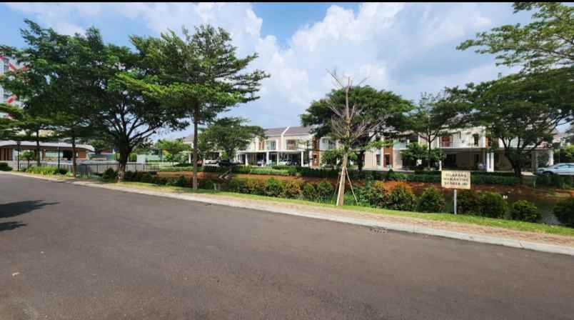 dijual rumah cluster burgundy