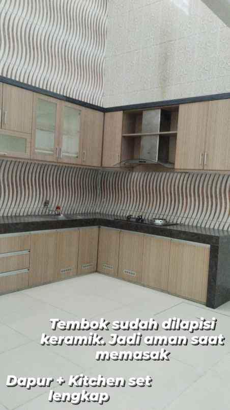 dijual rumah cluster chalcedony