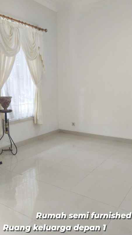 dijual rumah cluster chalcedony