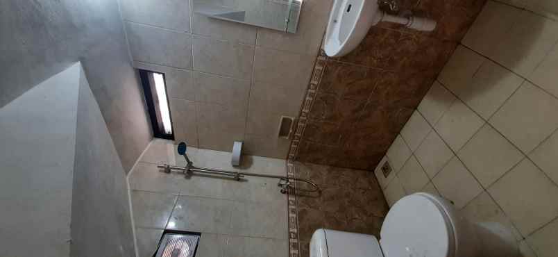 dijual rumah cluster green pitara jl