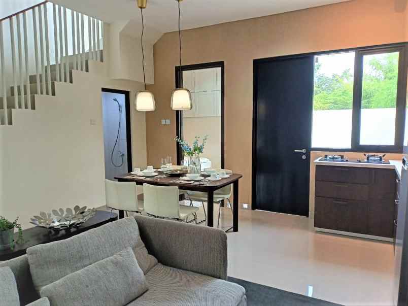 dijual rumah cluster la seine essence