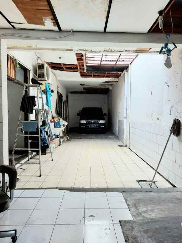 dijual rumah cocok untuk usaha di barata jaya